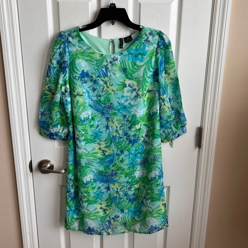 New Directions Petite Floral Print Dress Sheer Sleeve Lightweight PM‎